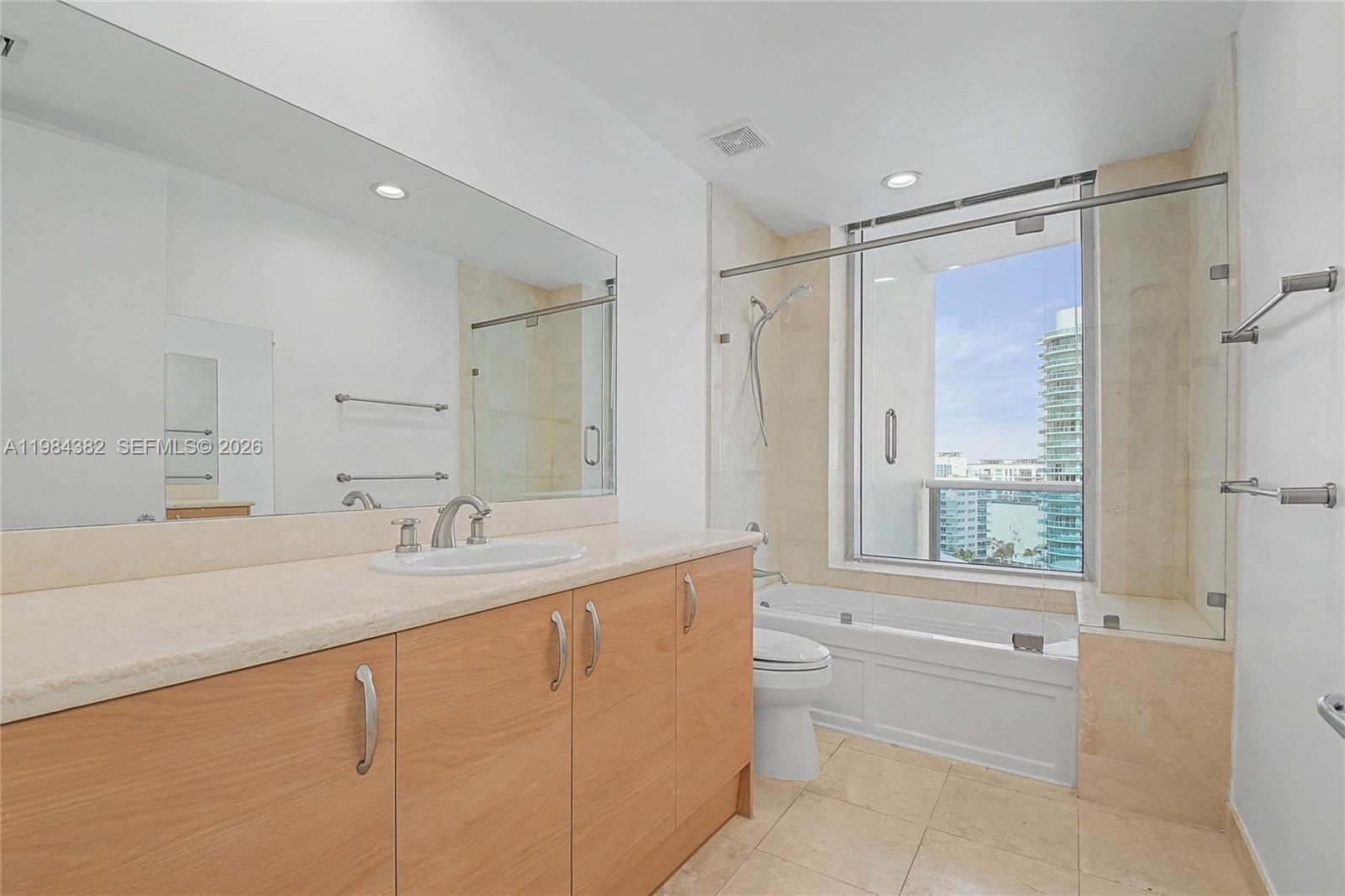 RESIDENCES - THE BATH CLUB - Residential