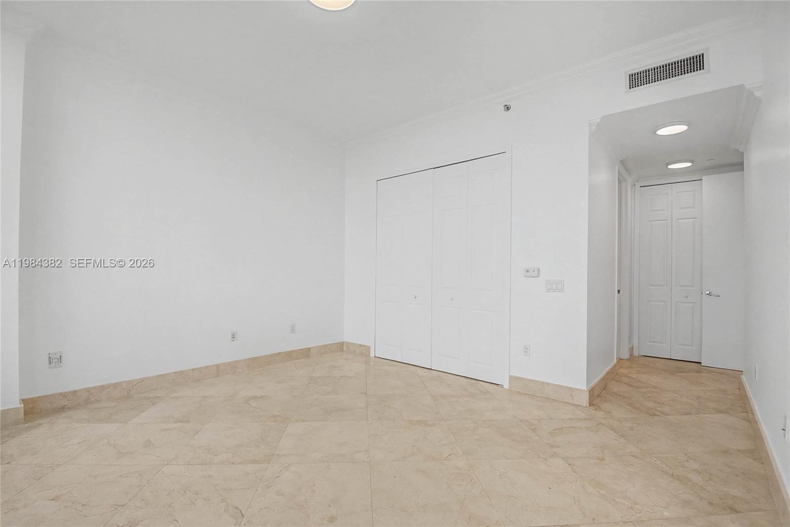RESIDENCES - THE BATH CLUB - Residential