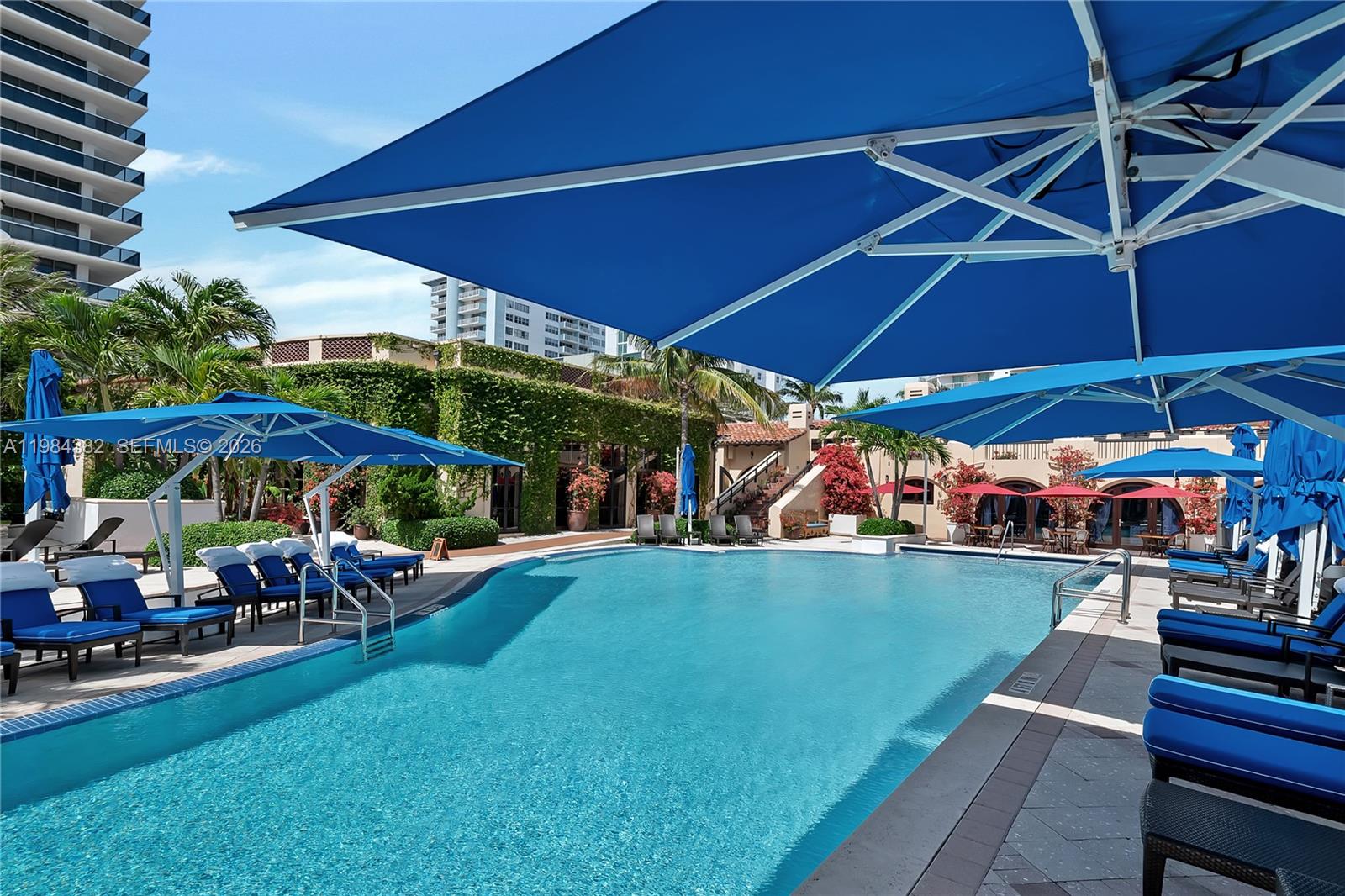 RESIDENCES - THE BATH CLUB - Residential