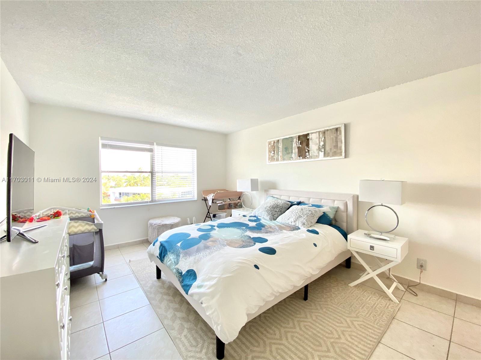 OCEAN VIEW TOWERS CONDO - Residential