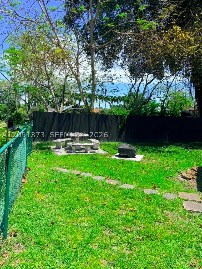 REV OF REV FEC ADDN HIALE - Residential Lease