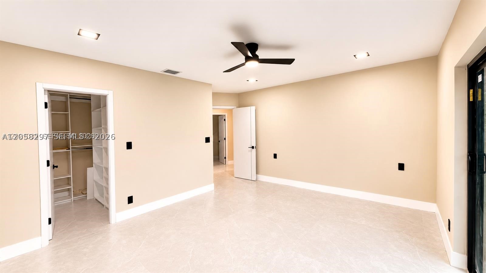 CORAL RIDGE COUNTRY CLUB - Residential