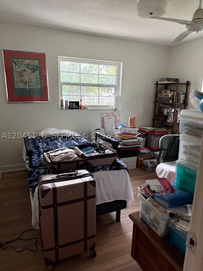 HOLLYWOOD BEACH HEIGHTS S - Residential