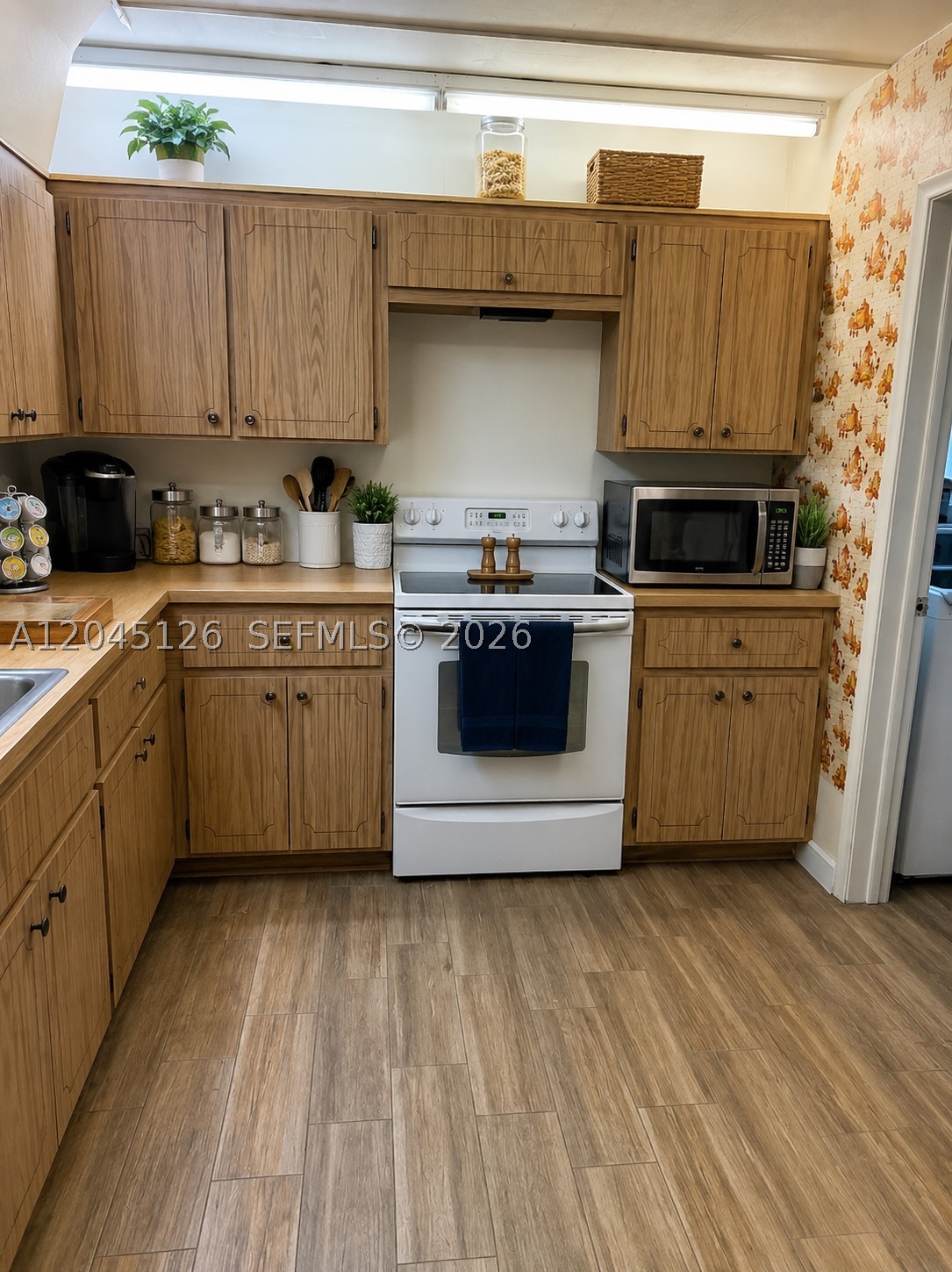 HOLLYWOOD BEACH HEIGHTS S - Residential