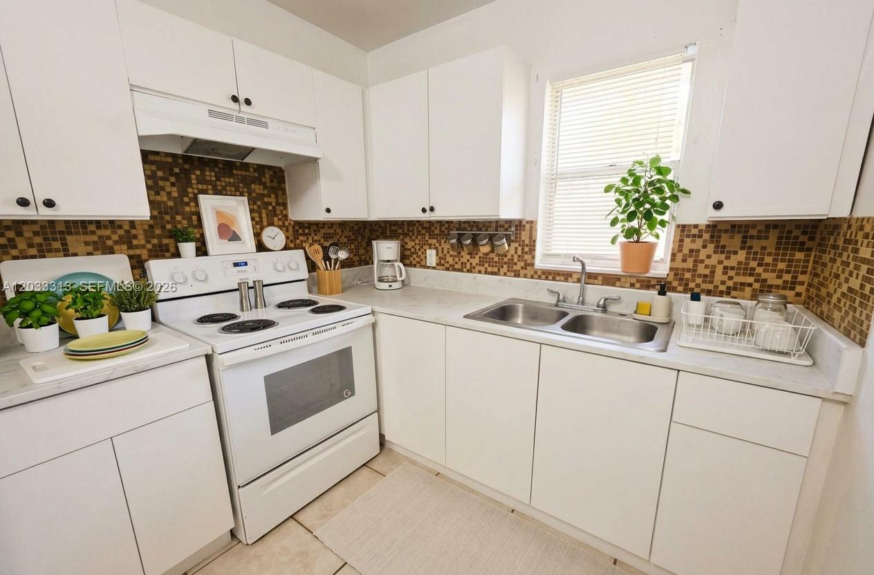CALYPSO CAY CONDO - Residential