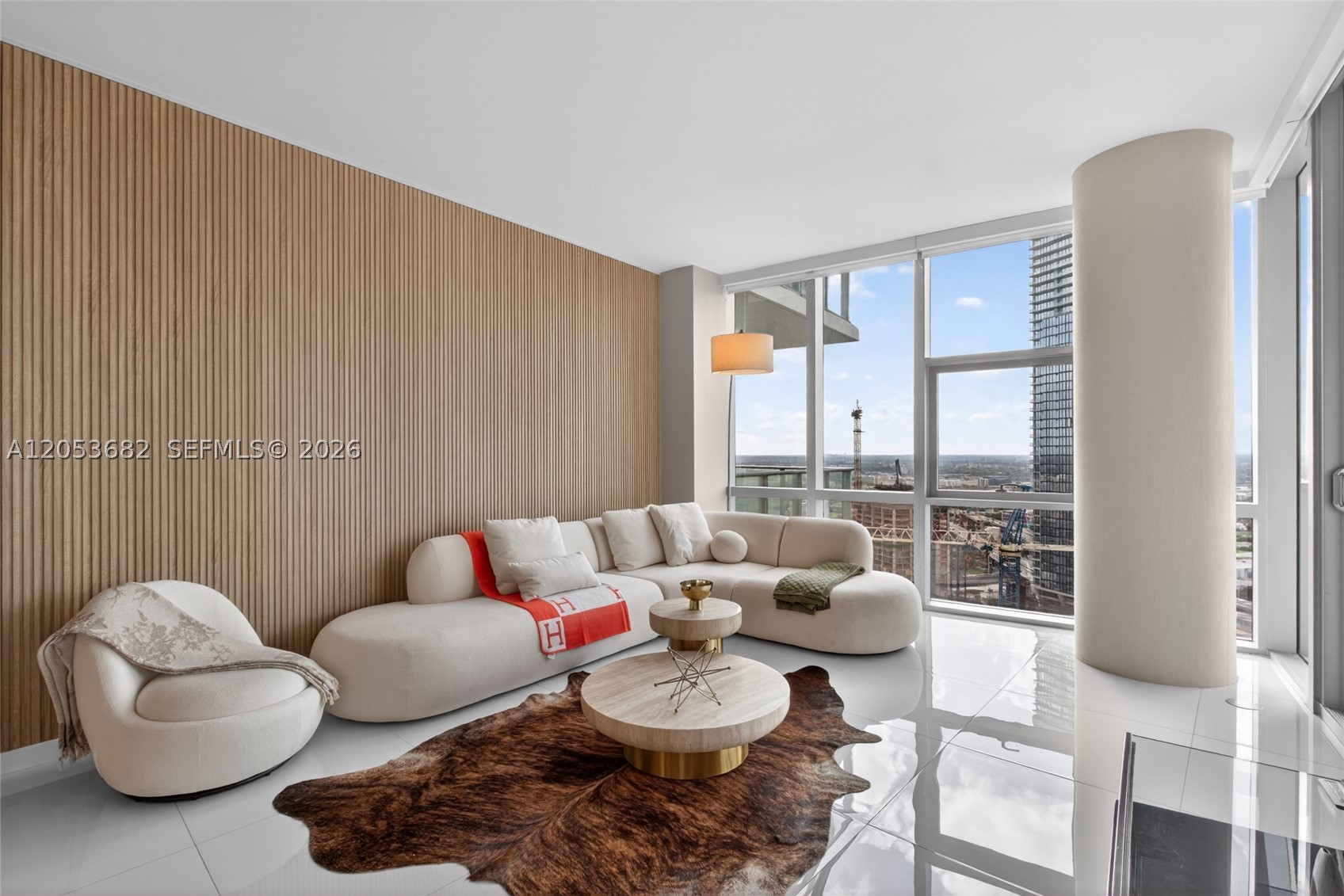 PARAMOUNT MIAMI WORLDCENT - Residential