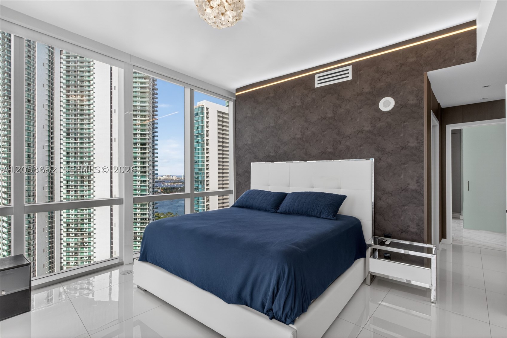 PARAMOUNT MIAMI WORLDCENT - Residential