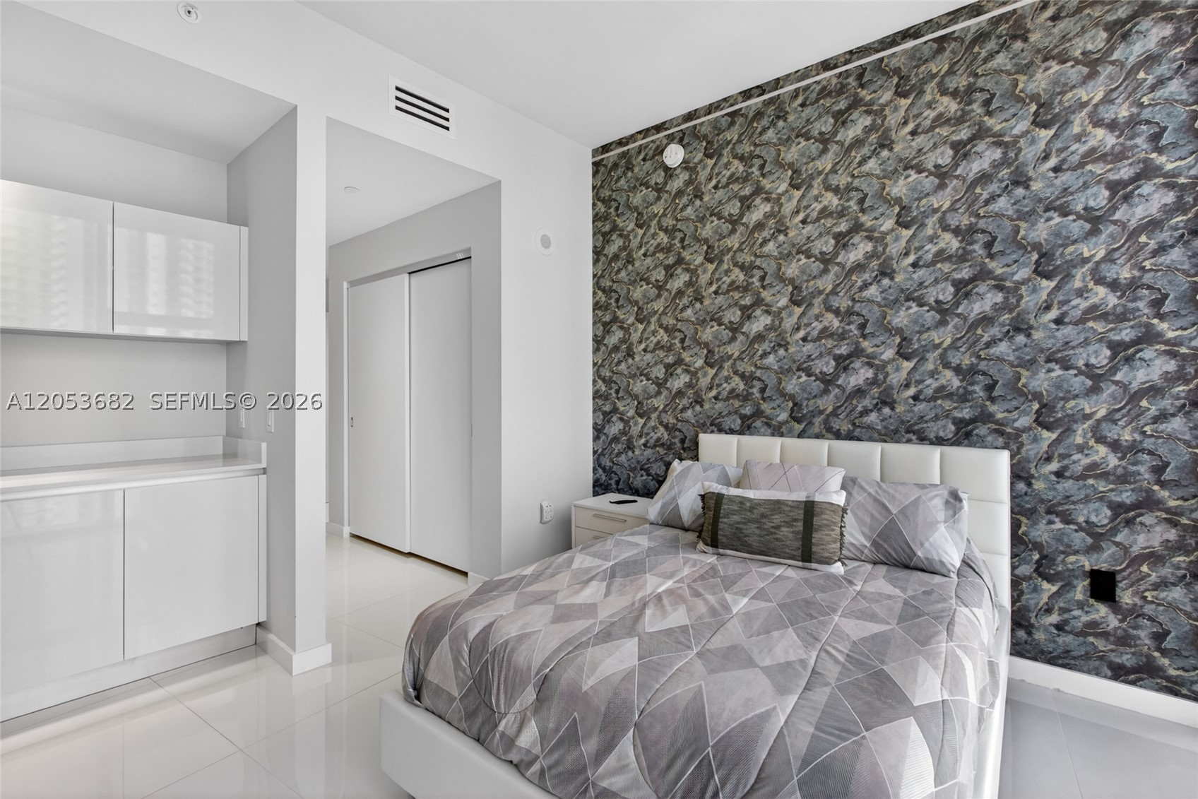 PARAMOUNT MIAMI WORLDCENT - Residential