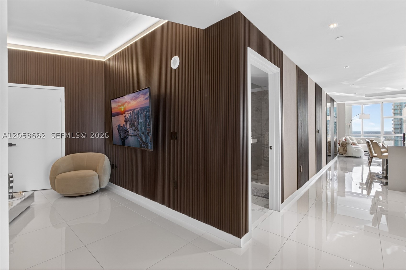 PARAMOUNT MIAMI WORLDCENT - Residential