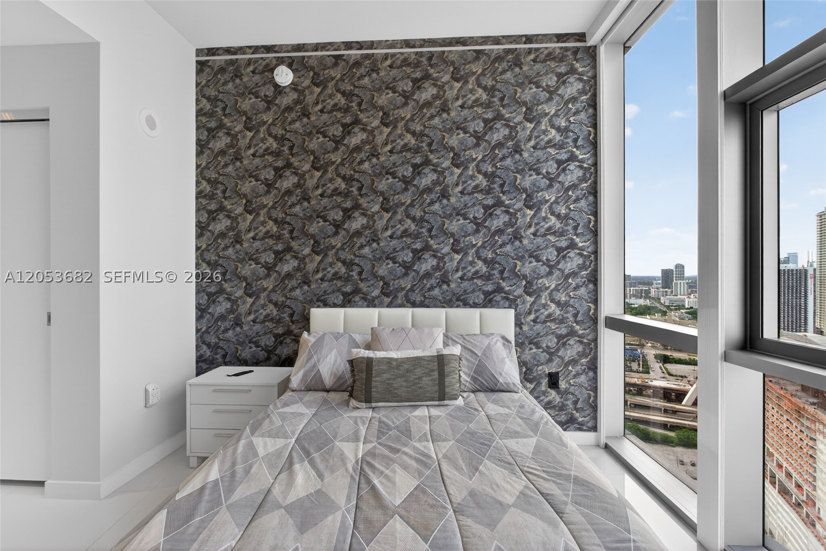 PARAMOUNT MIAMI WORLDCENT - Residential