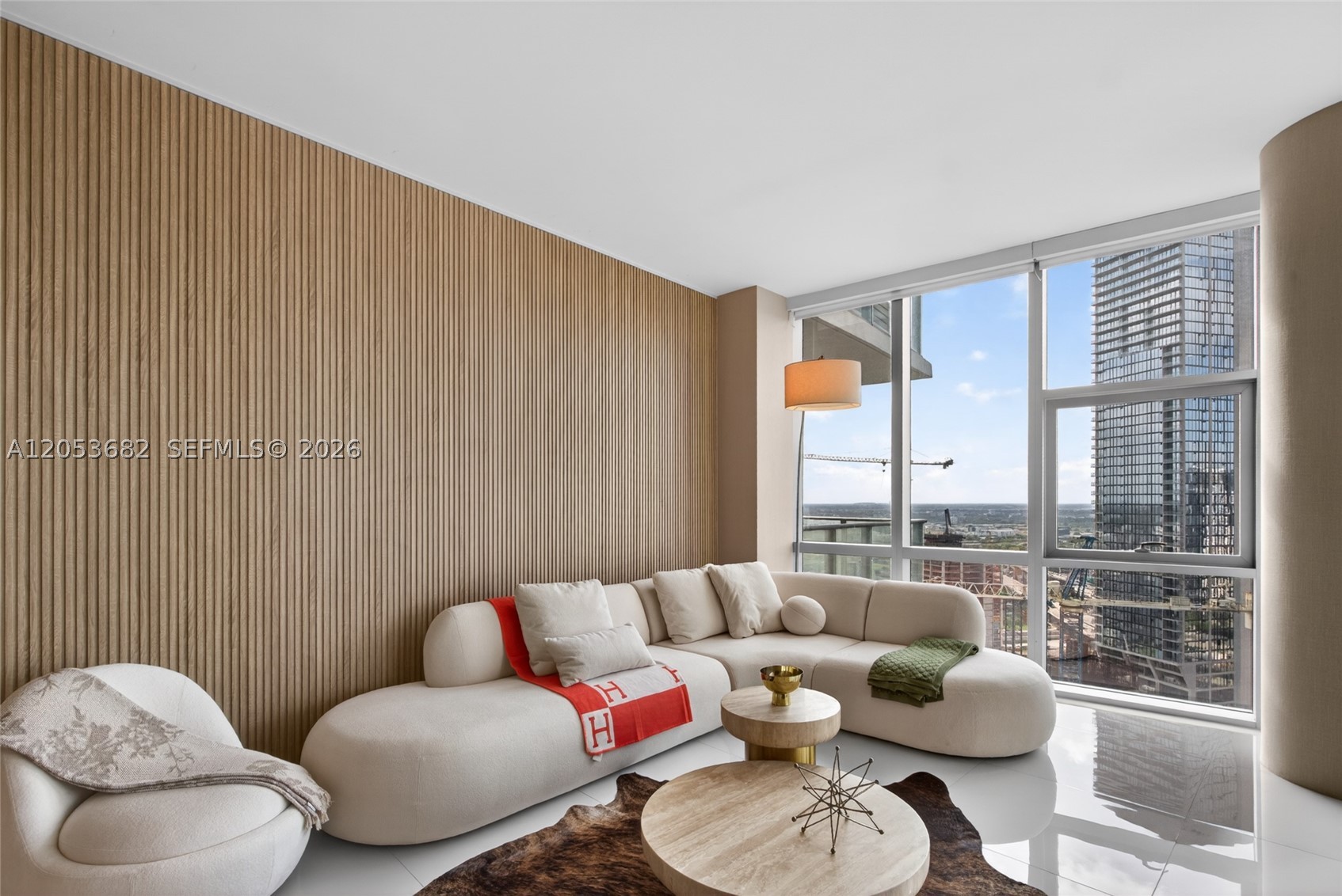 PARAMOUNT MIAMI WORLDCENT - Residential
