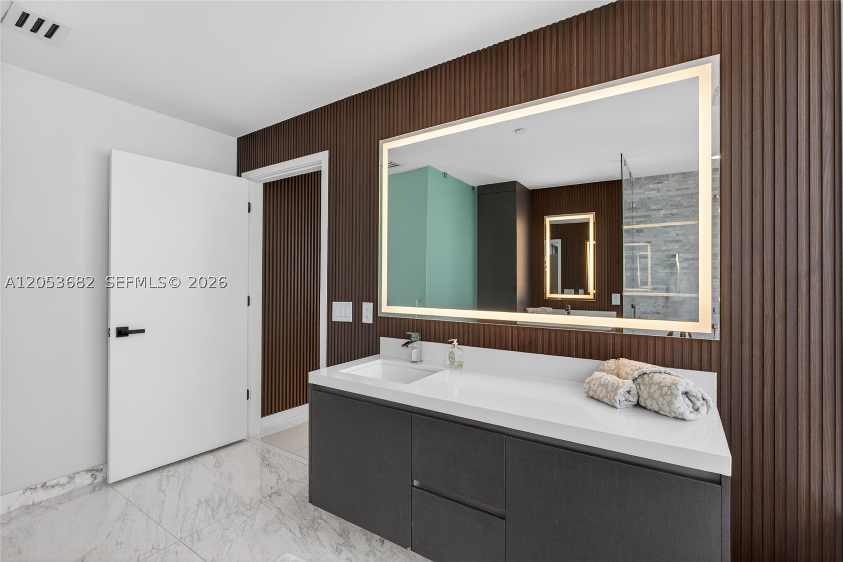 PARAMOUNT MIAMI WORLDCENT - Residential