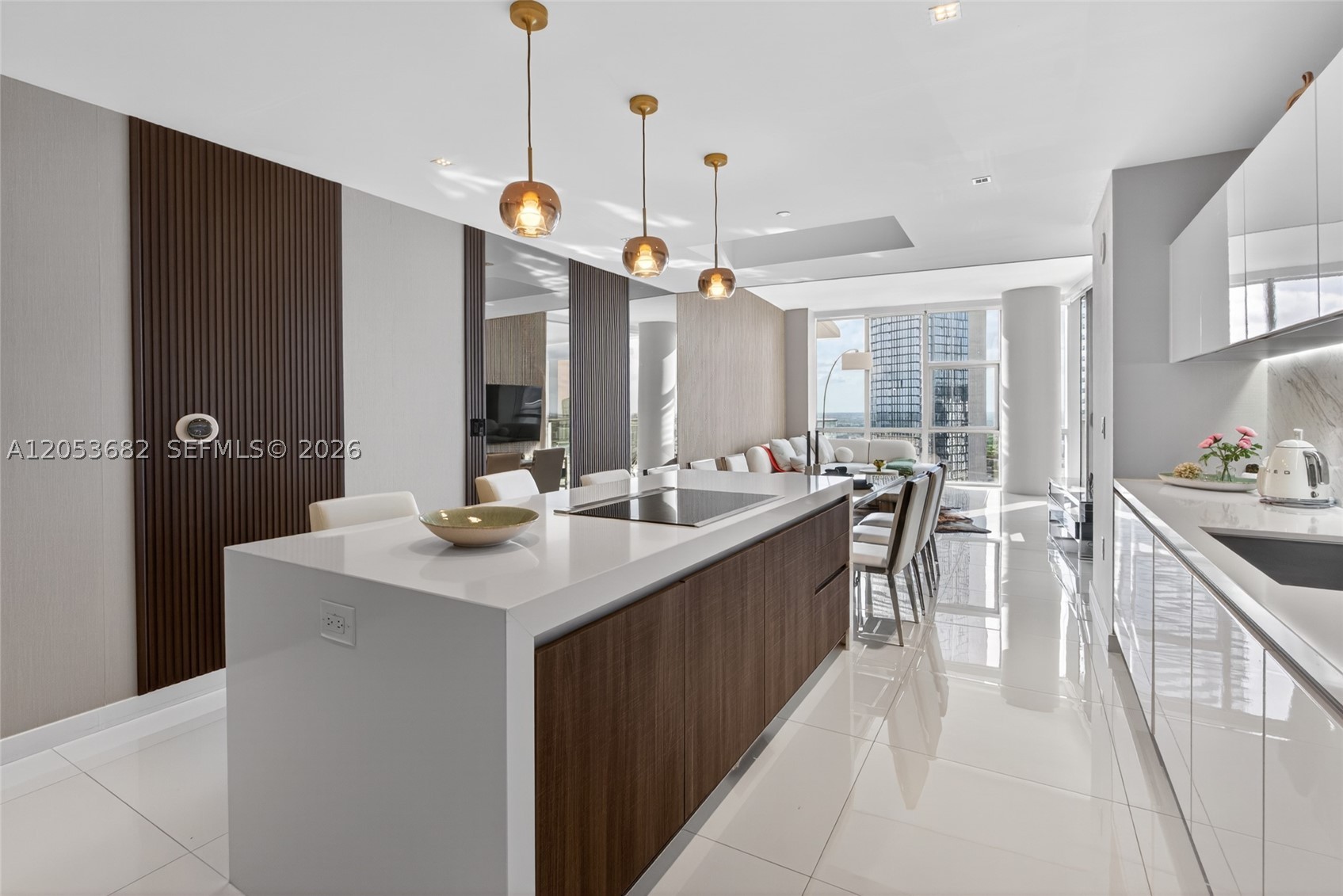 PARAMOUNT MIAMI WORLDCENT - Residential