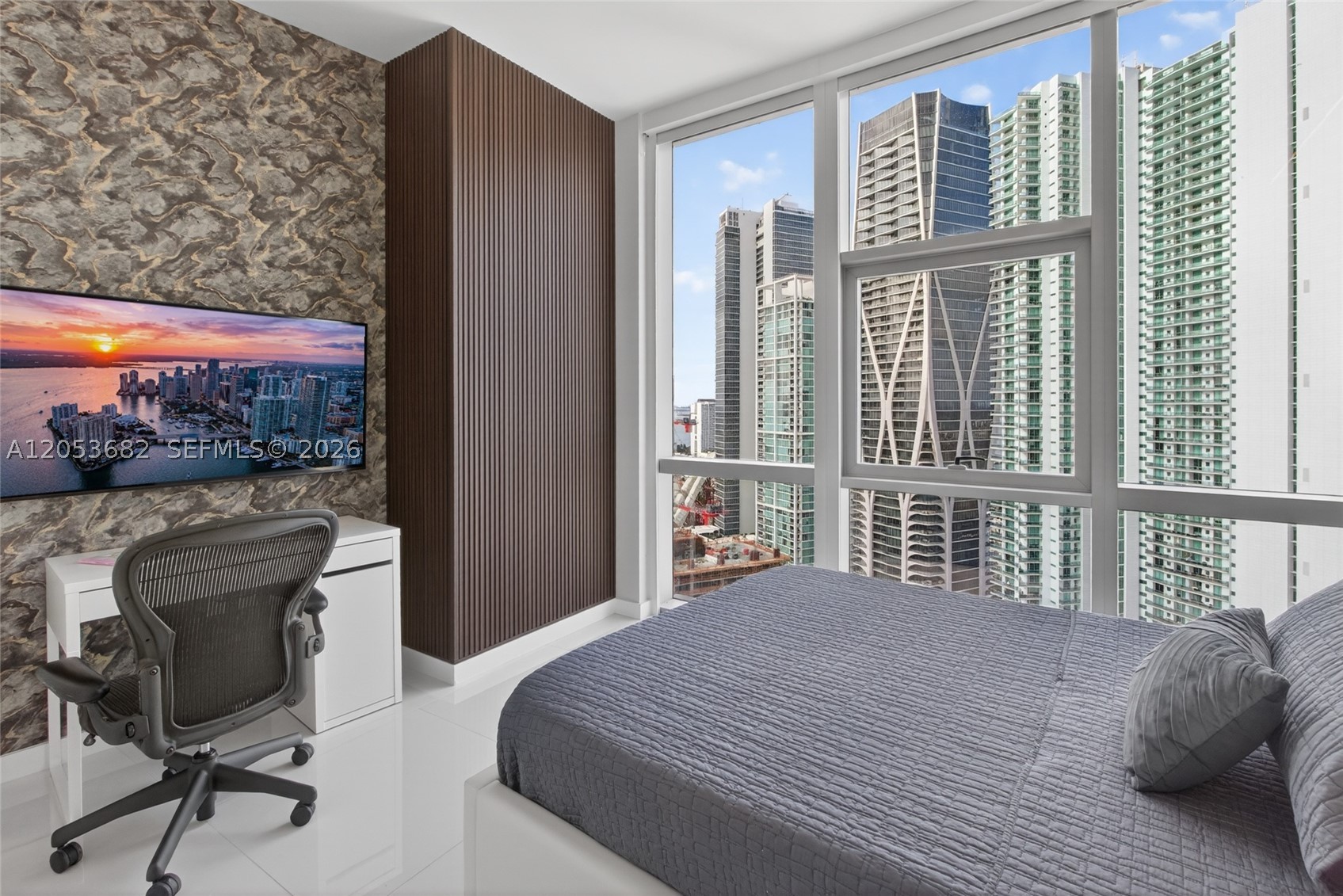 PARAMOUNT MIAMI WORLDCENT - Residential