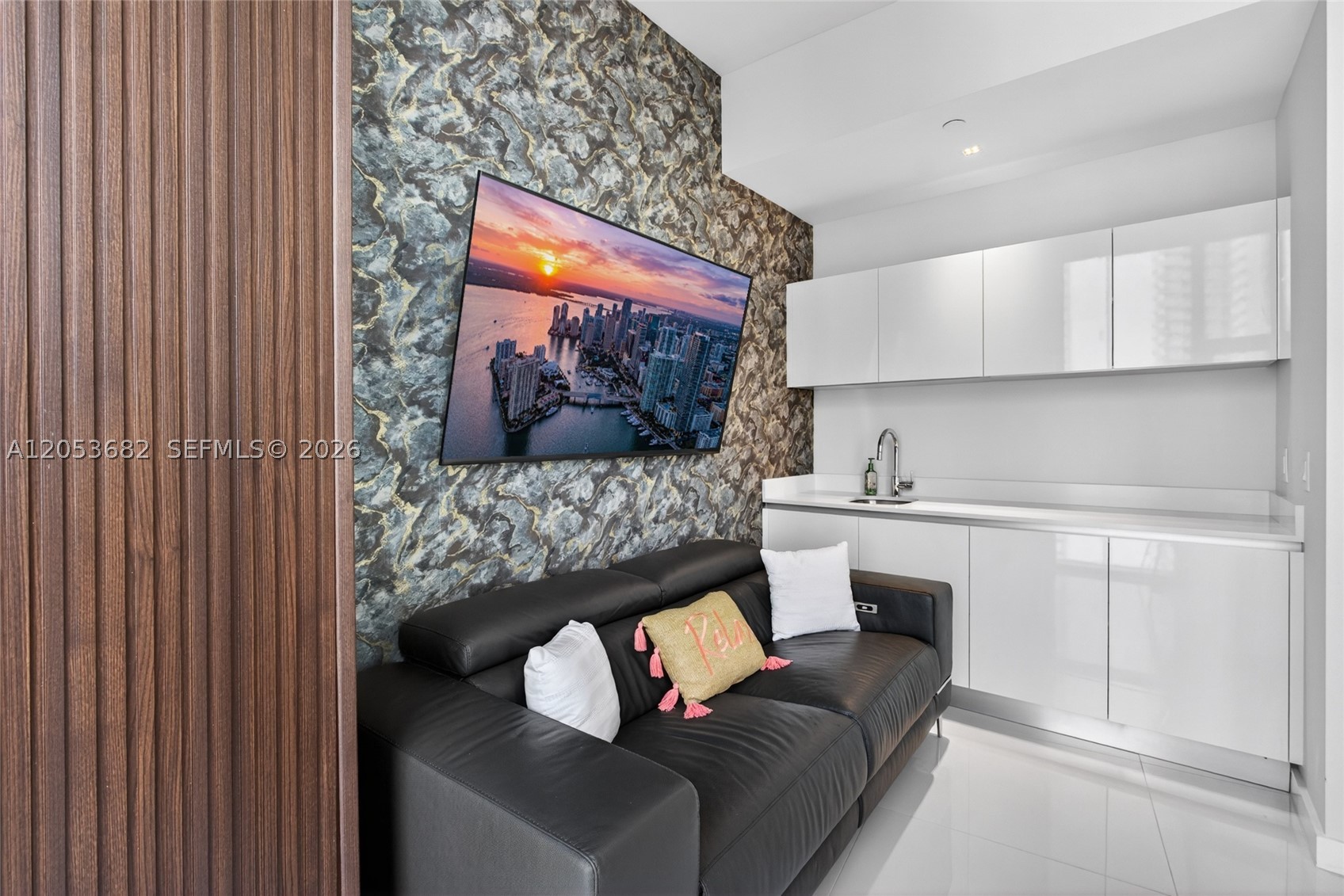 PARAMOUNT MIAMI WORLDCENT - Residential