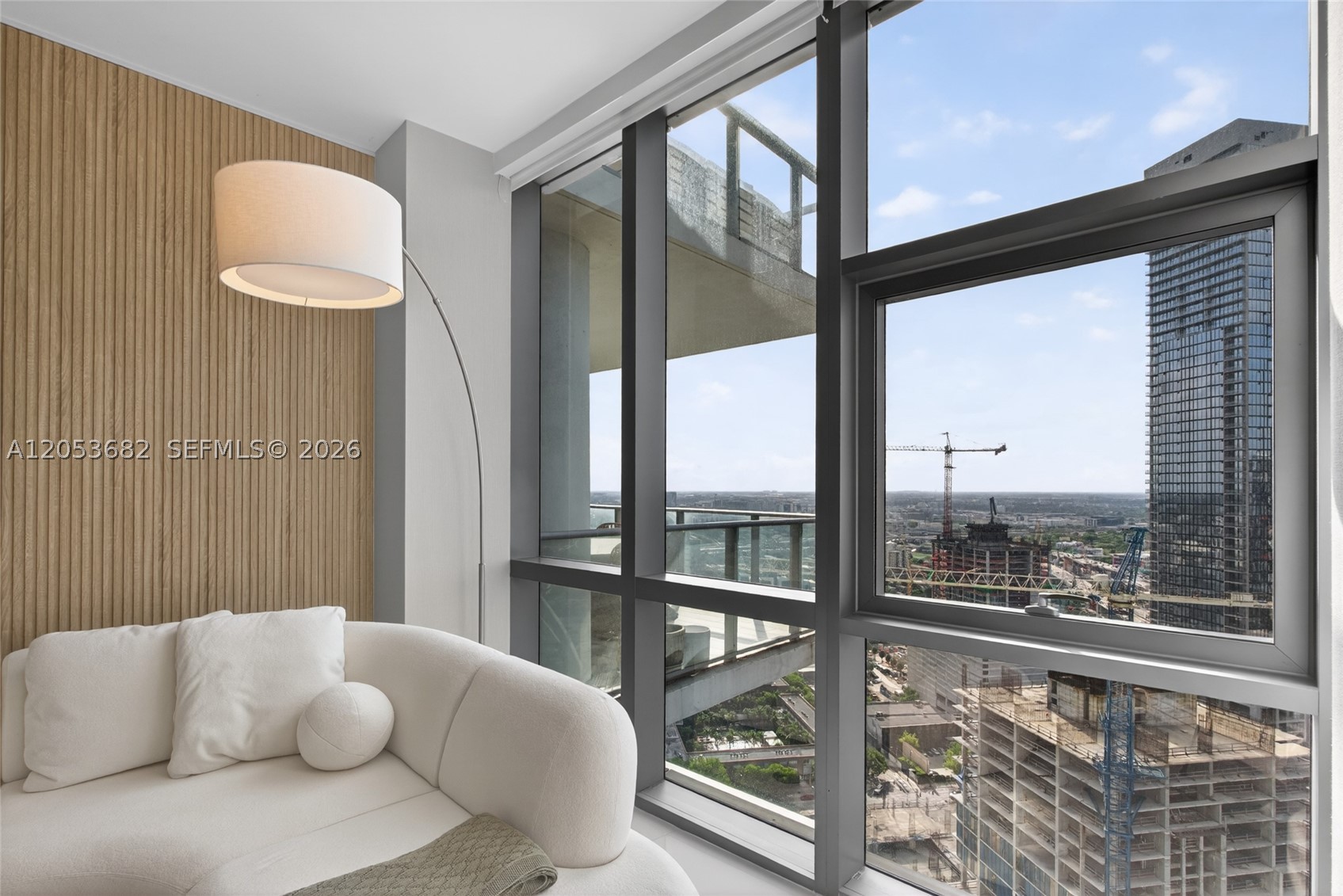 PARAMOUNT MIAMI WORLDCENT - Residential
