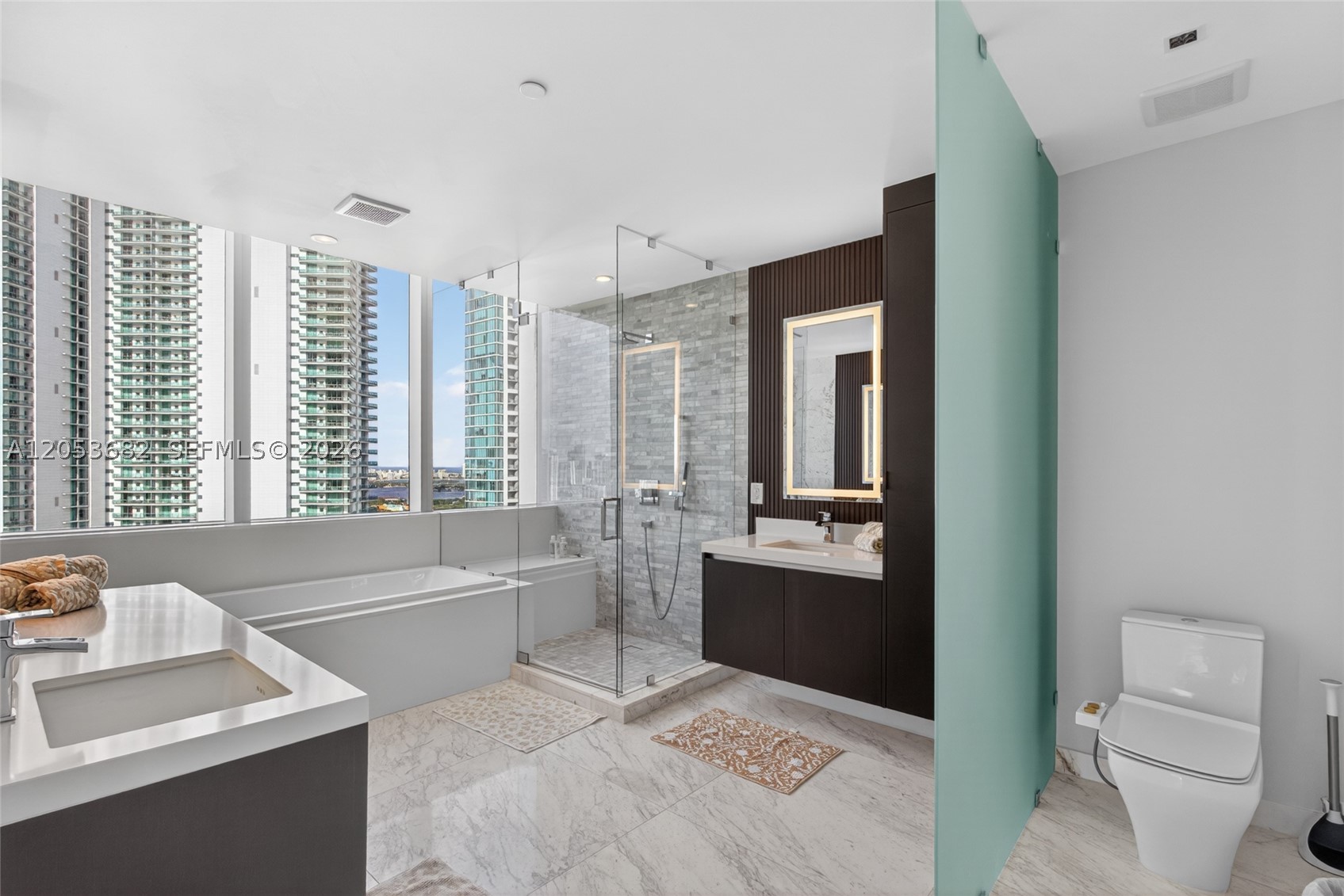 PARAMOUNT MIAMI WORLDCENT - Residential