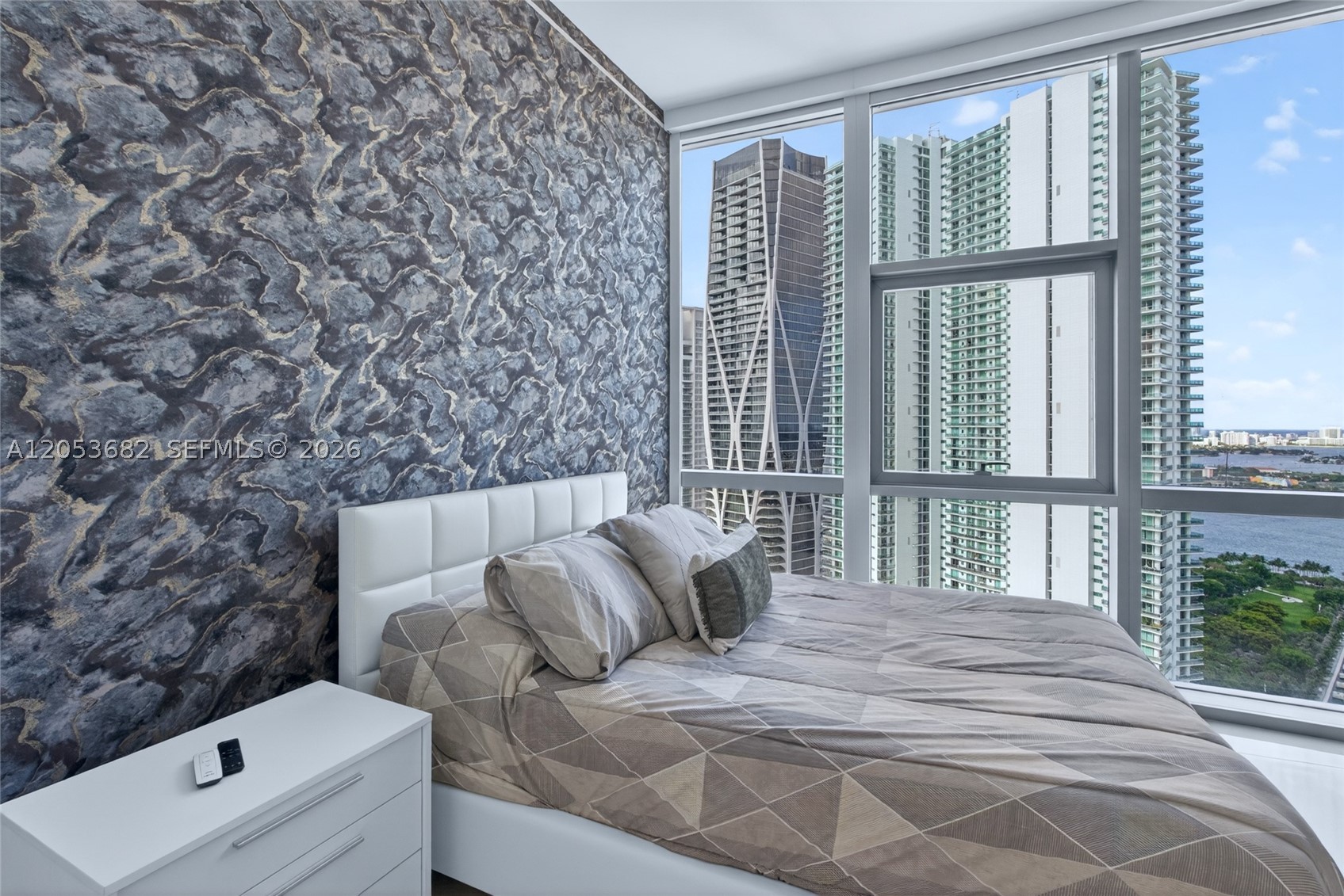 PARAMOUNT MIAMI WORLDCENT - Residential