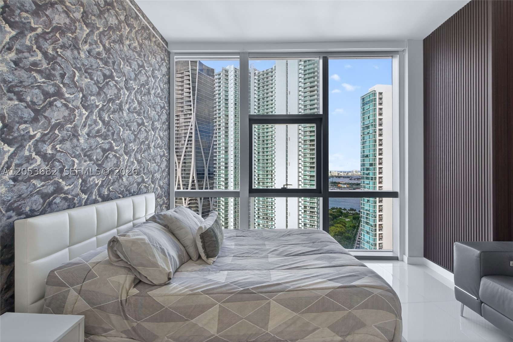 PARAMOUNT MIAMI WORLDCENT - Residential