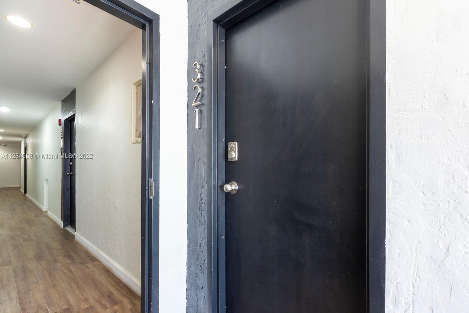 SOUTH BEACH BAYSIDE CONDO - Residential