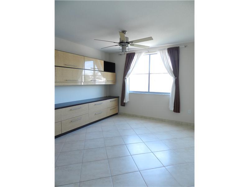 COSMOPOLITAN - Residential Lease