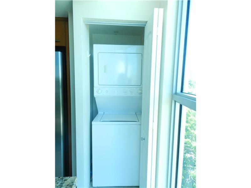 COSMOPOLITAN - Residential Lease