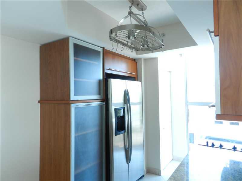 COSMOPOLITAN - Residential Lease
