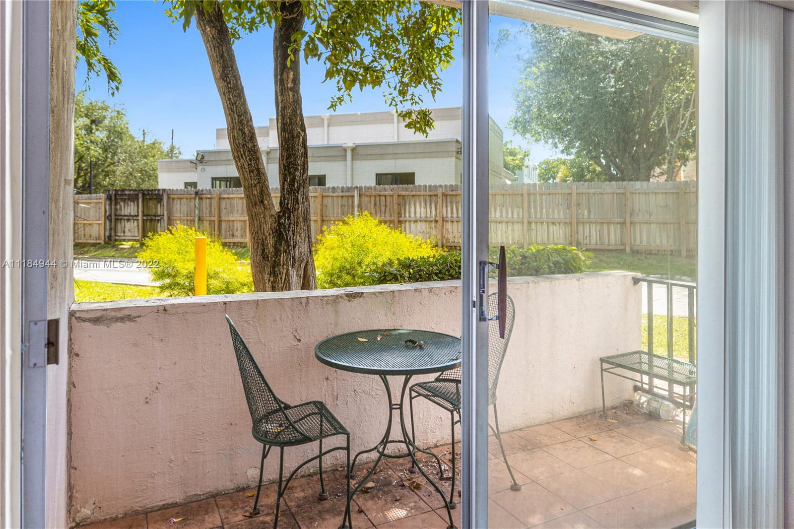 KINGSTON SQUARE CONDO - Residential
