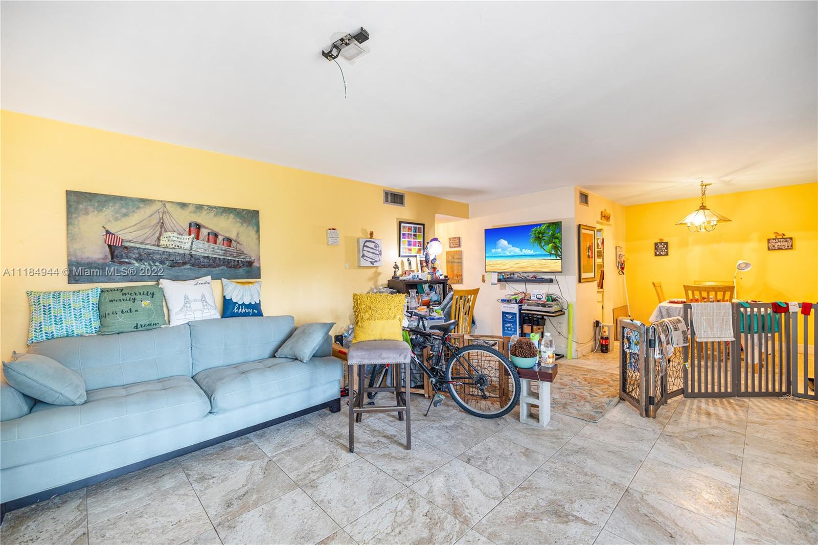 KINGSTON SQUARE CONDO - Residential