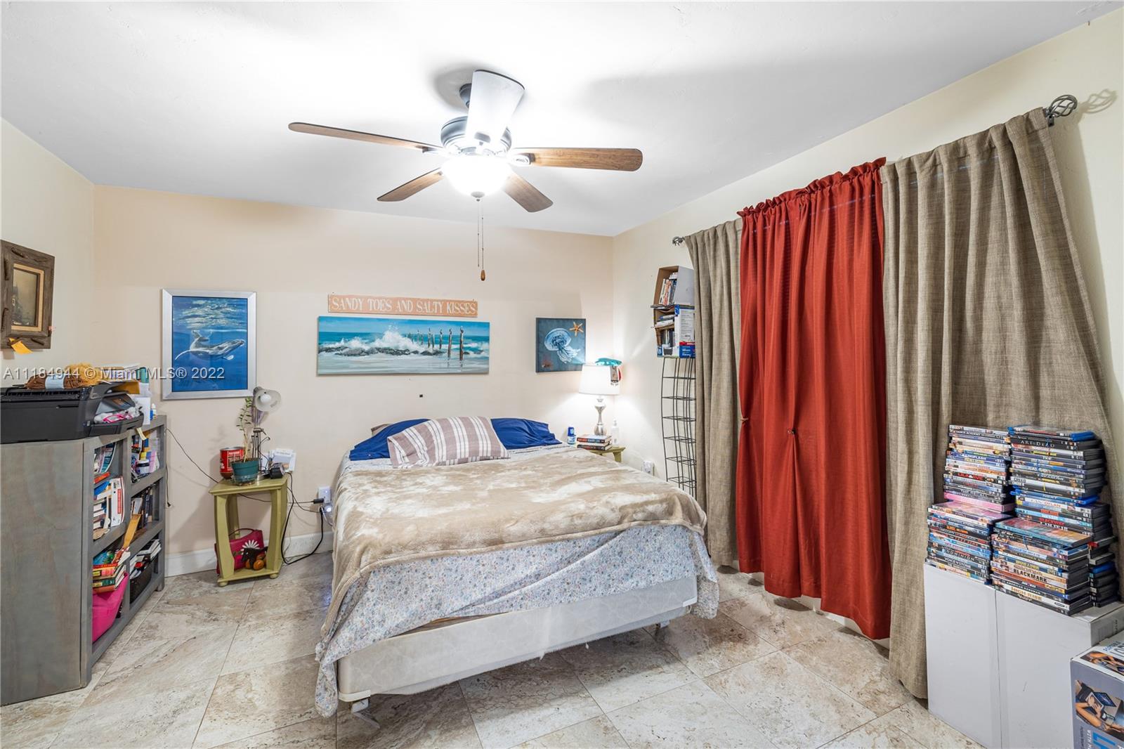 KINGSTON SQUARE CONDO - Residential