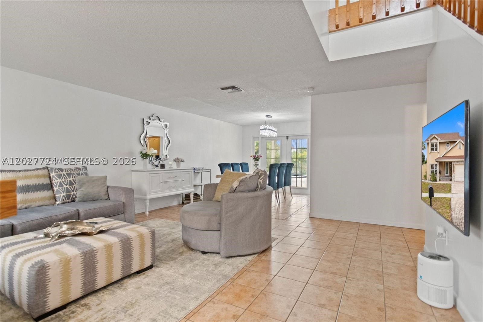 LAKESIDE SOUTH - Residential