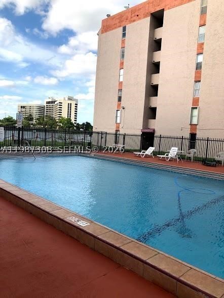 EL CID CONDO - Residential