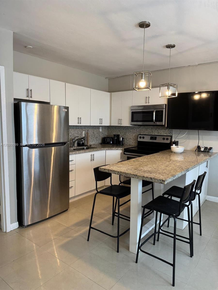 HOLIDAY TOWERS CONDO - Residential