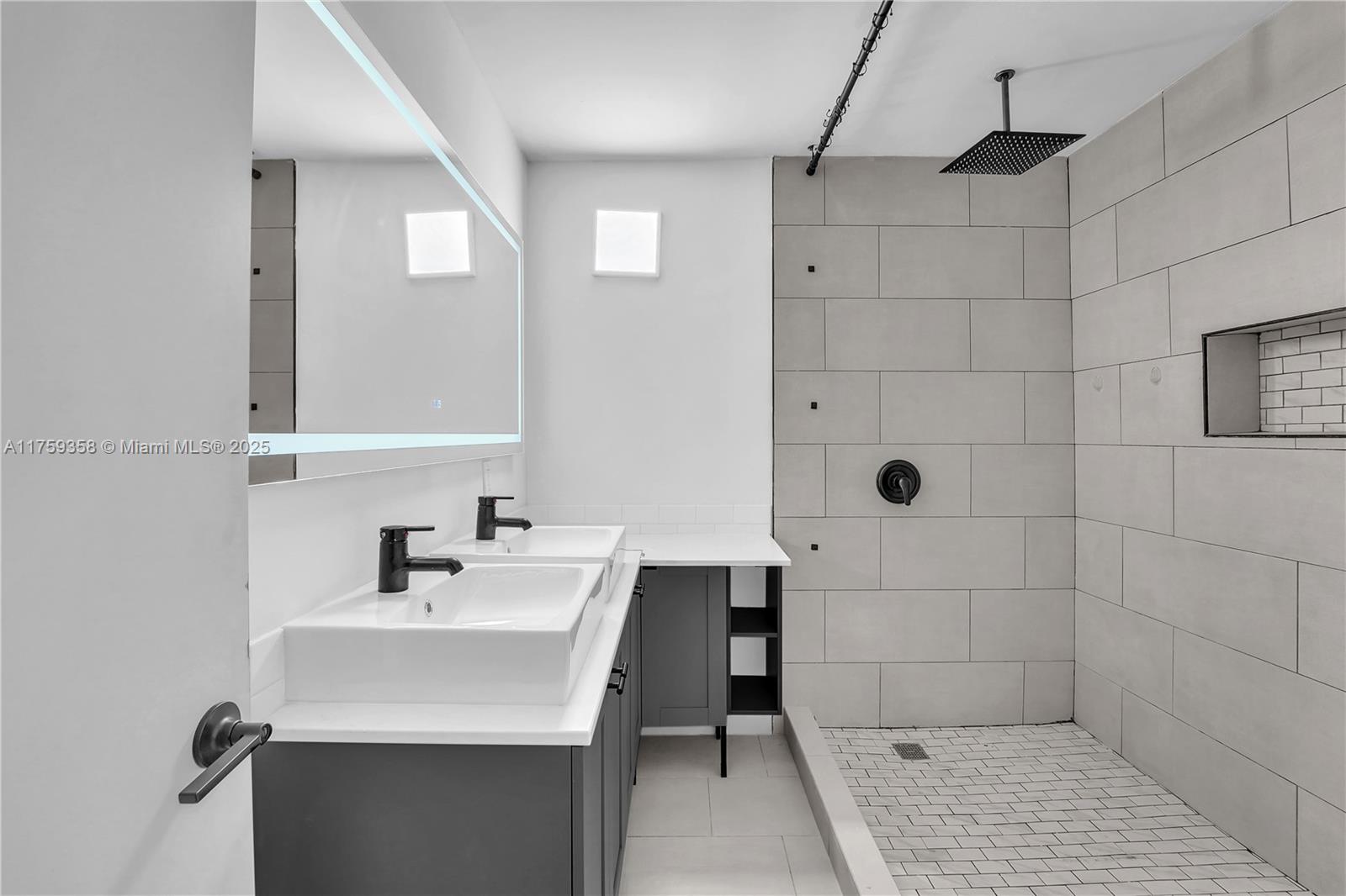 OLYMPIAN GDN CONDO - Residential