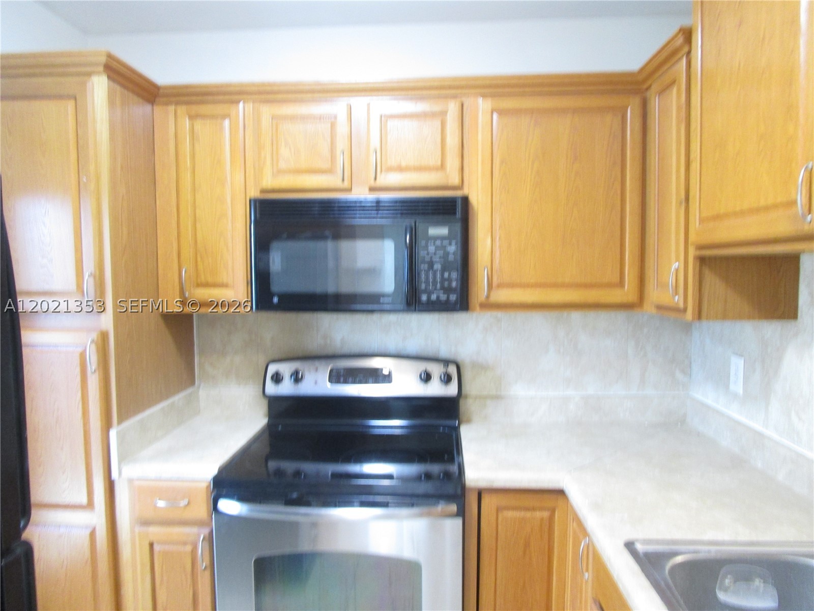 JASMIN GARDENS - Residential Lease