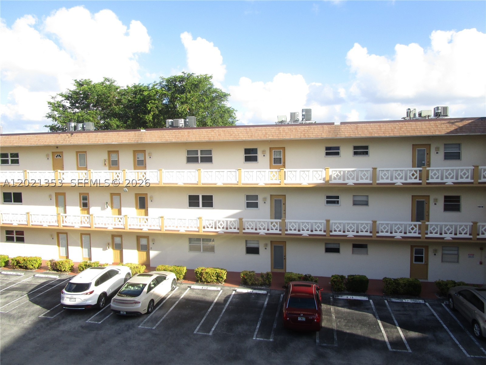 JASMIN GARDENS - Residential Lease