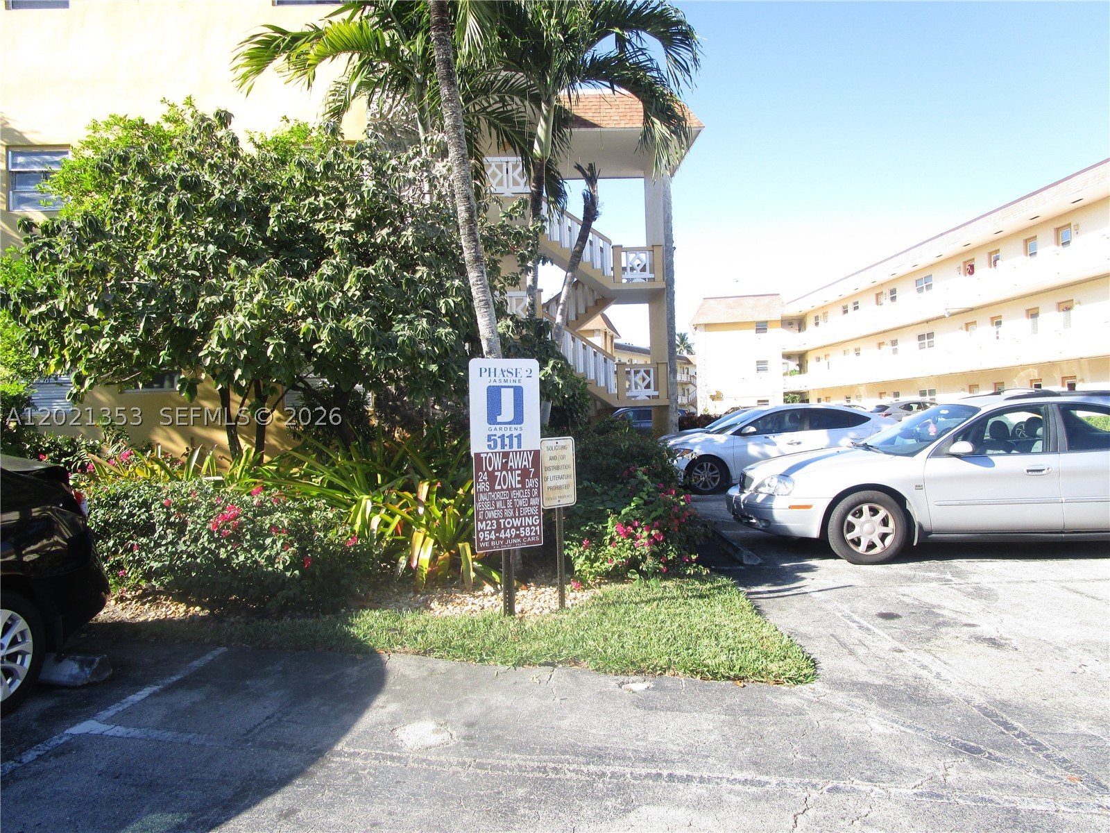 JASMIN GARDENS - Residential Lease