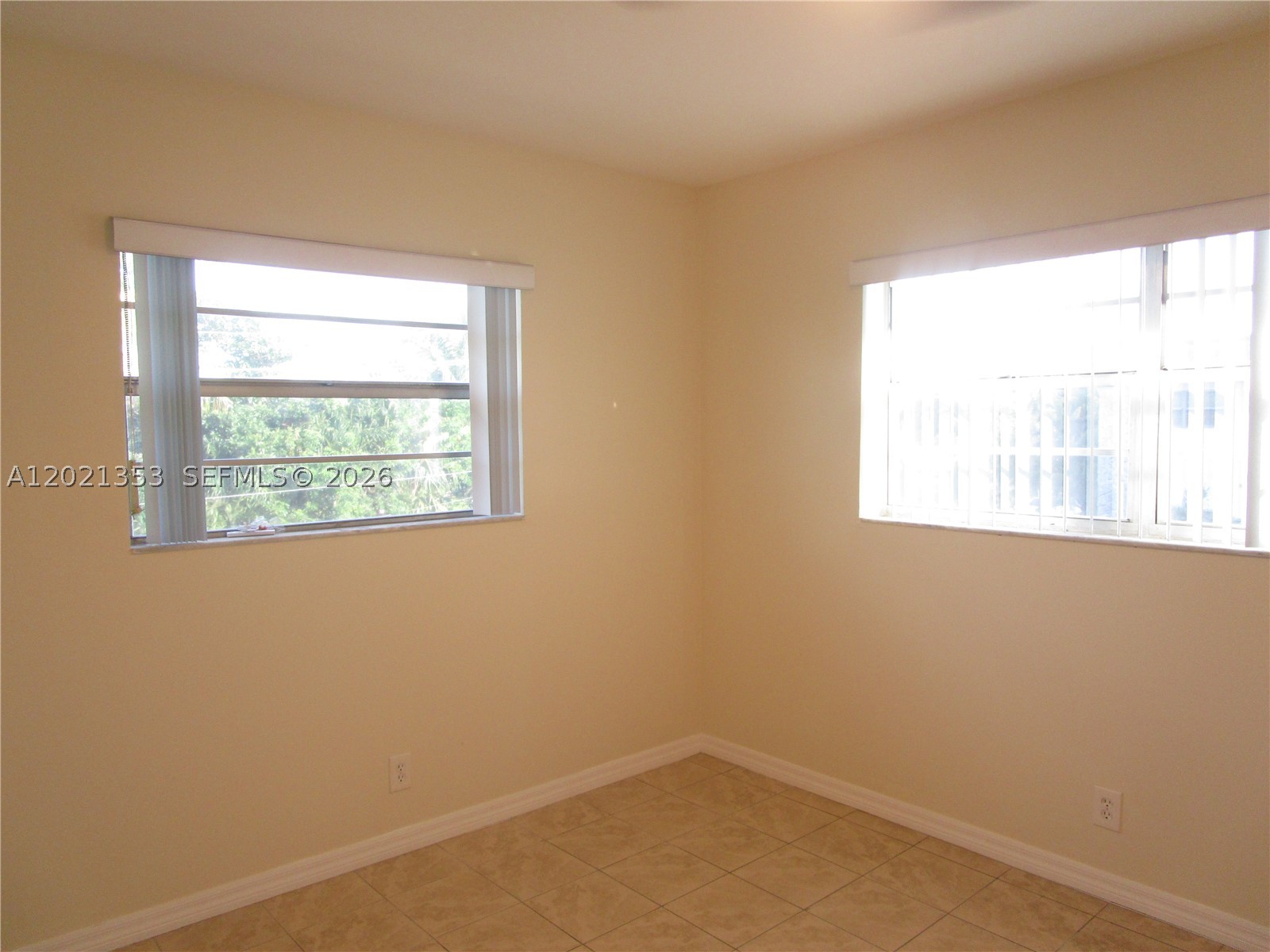 JASMIN GARDENS - Residential Lease