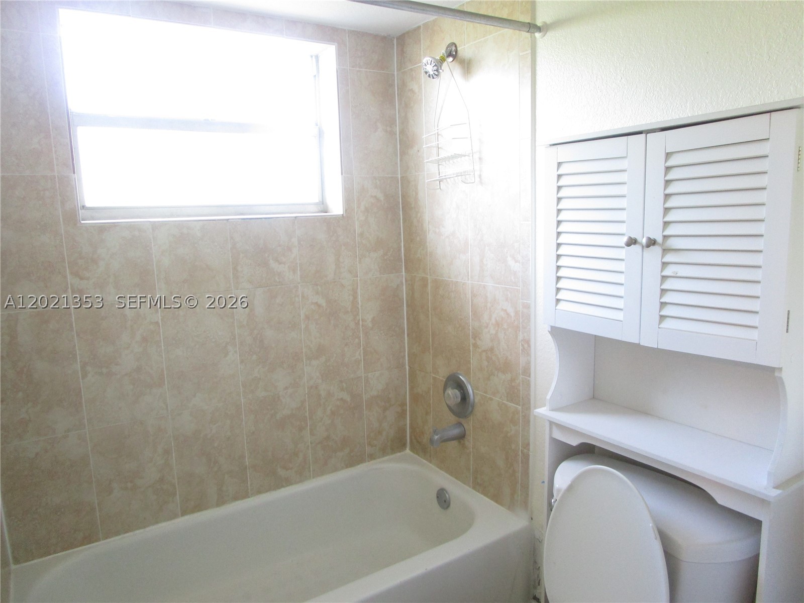 JASMIN GARDENS - Residential Lease