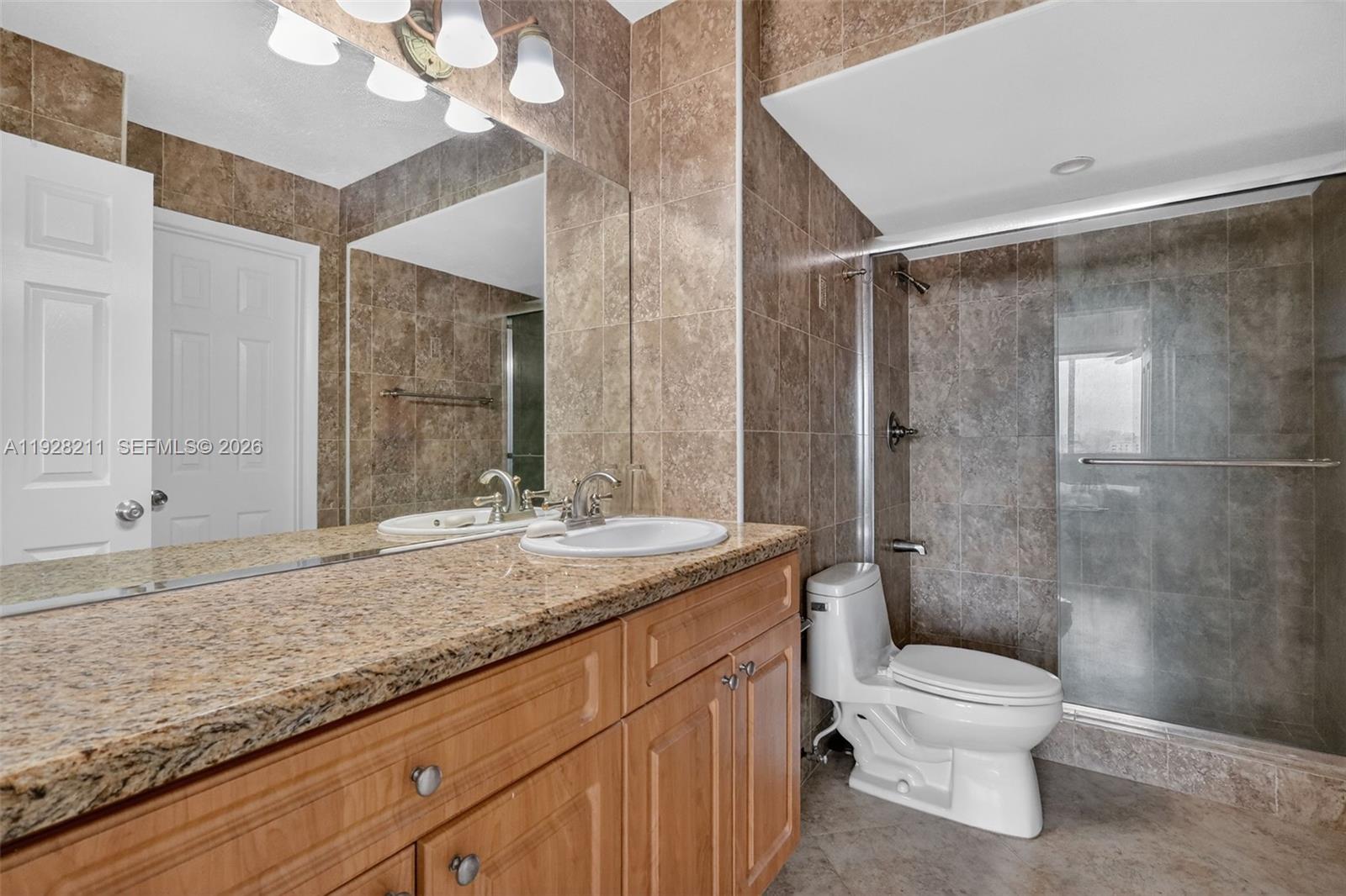 BURLEIGH HOUSE CONDO - Residential