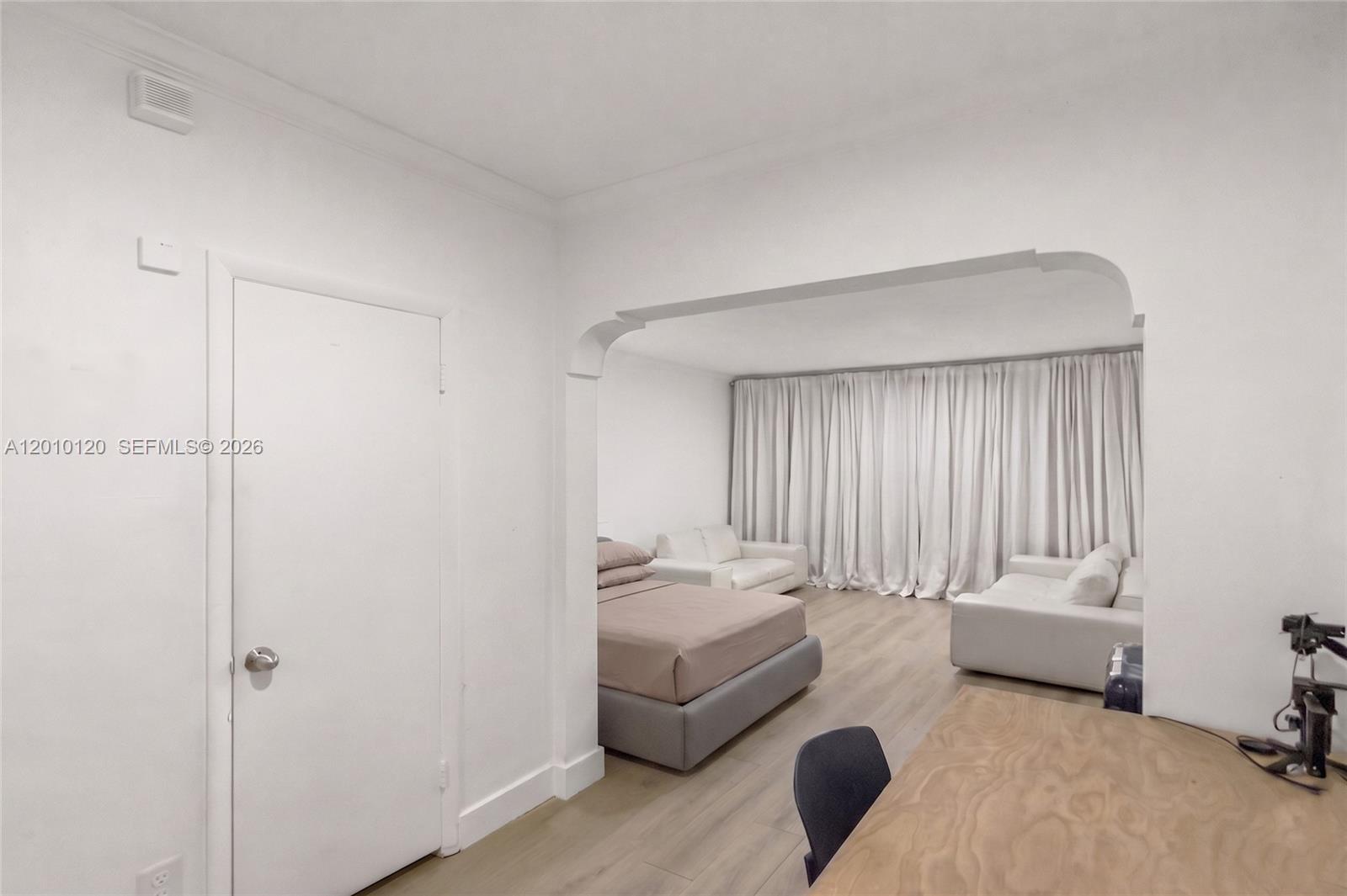 Espanola Way Villas Condo - Residential