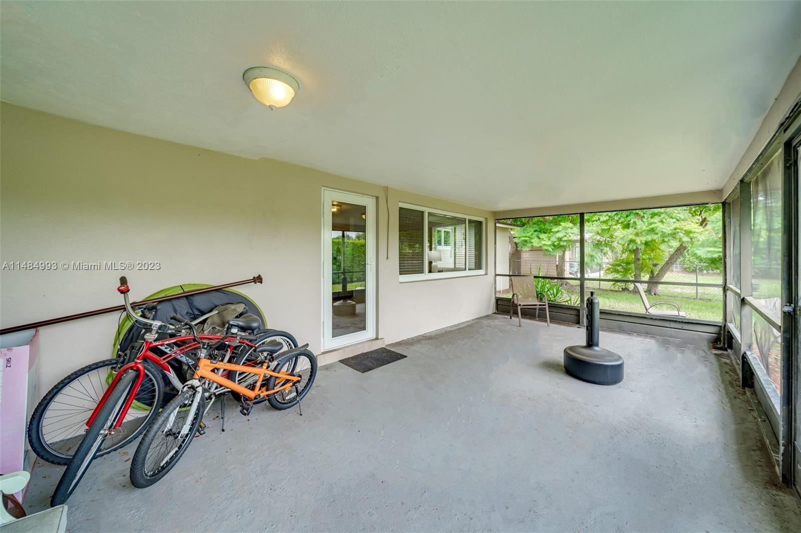 SUMMERTIME ISLES - Residential Lease