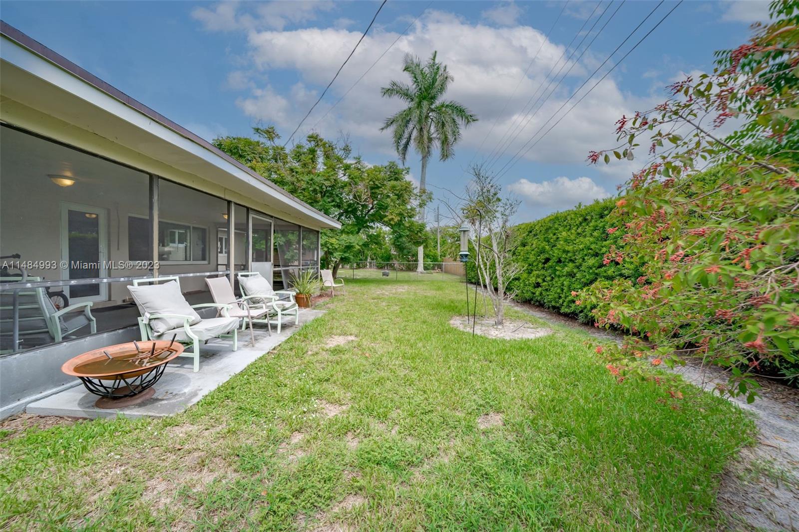 SUMMERTIME ISLES - Residential Lease