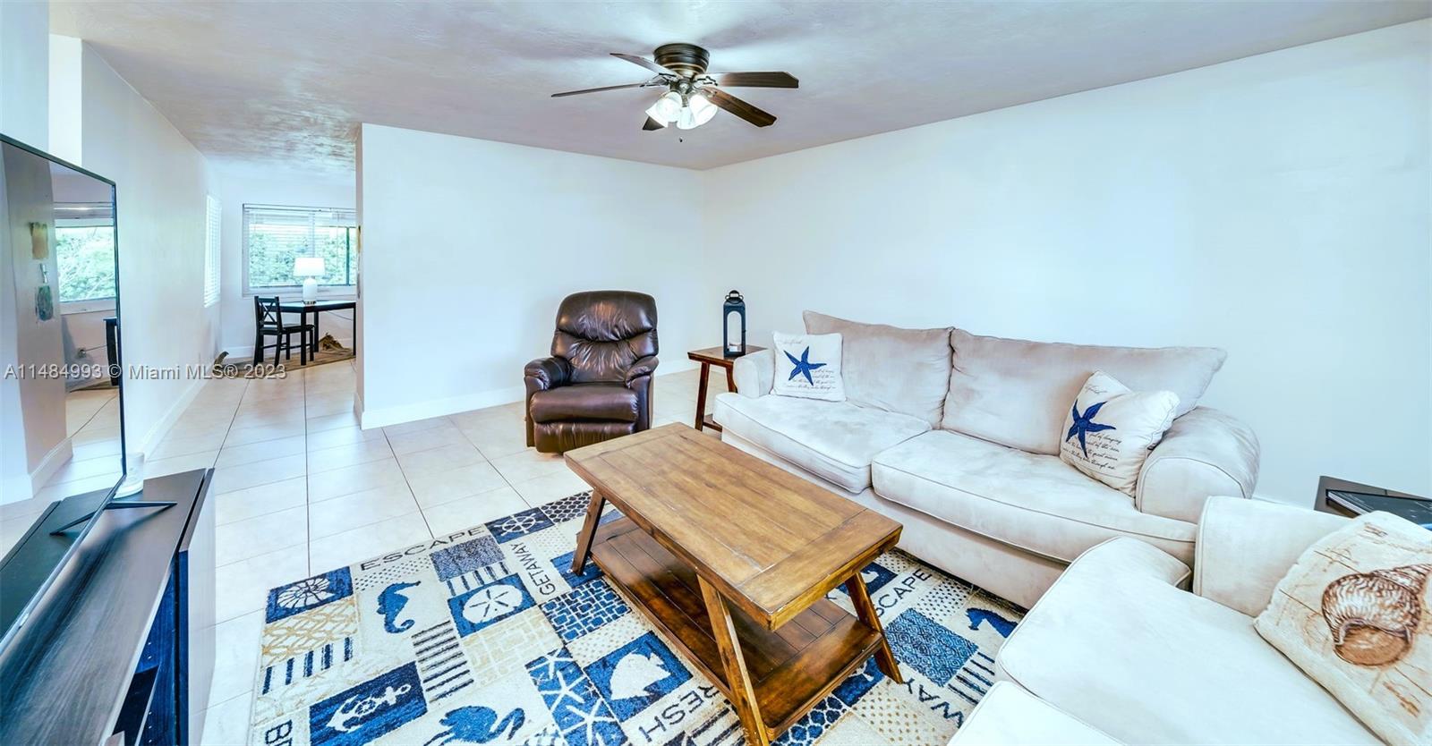 SUMMERTIME ISLES - Residential Lease