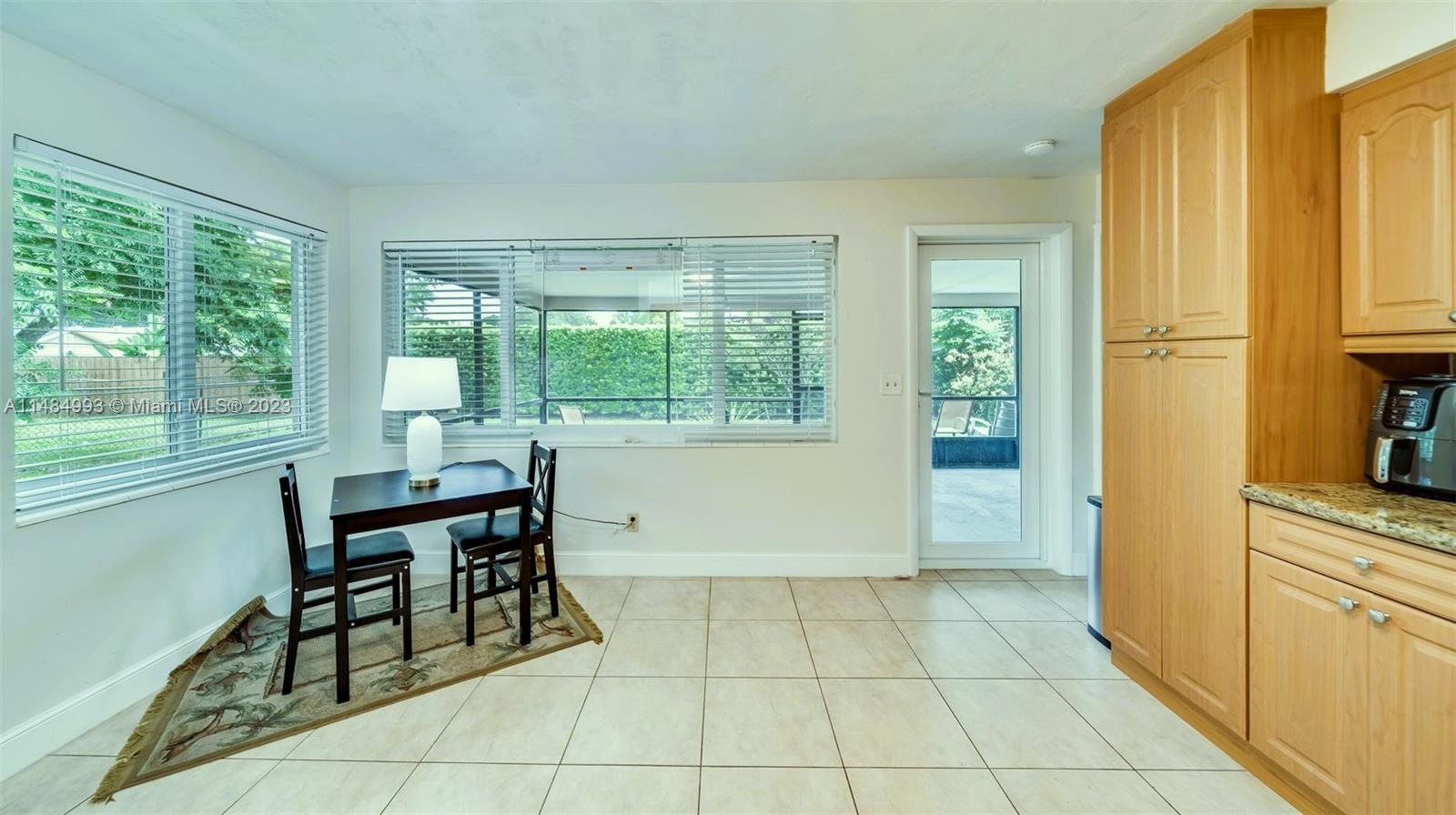 SUMMERTIME ISLES - Residential Lease