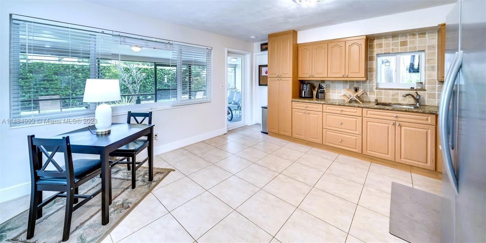 SUMMERTIME ISLES - Residential Lease