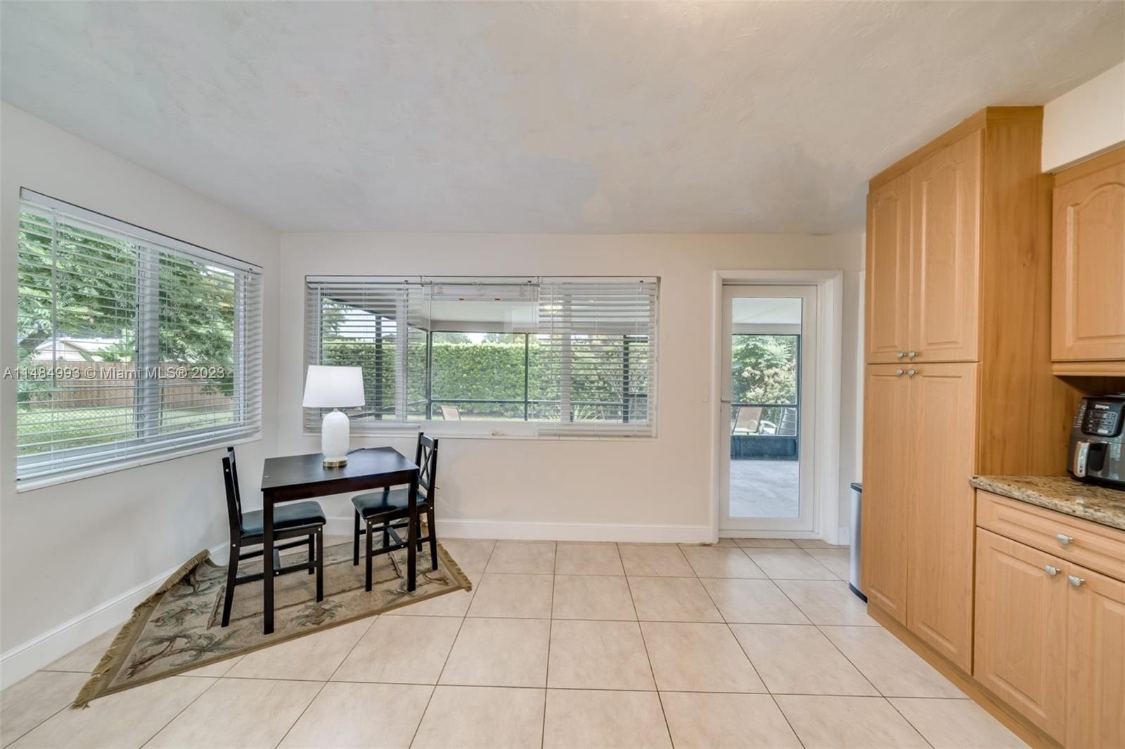 SUMMERTIME ISLES - Residential Lease
