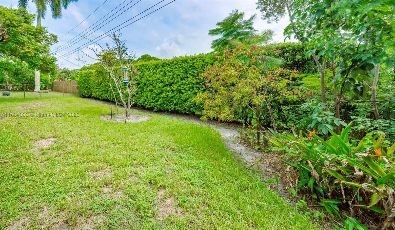SUMMERTIME ISLES - Residential Lease