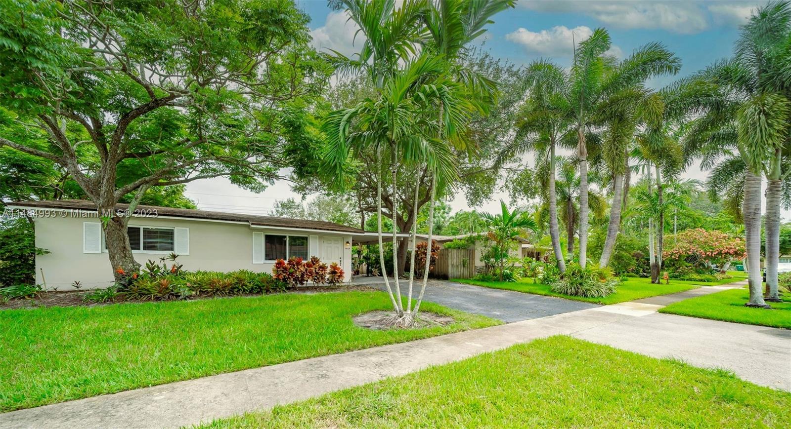 SUMMERTIME ISLES - Residential Lease