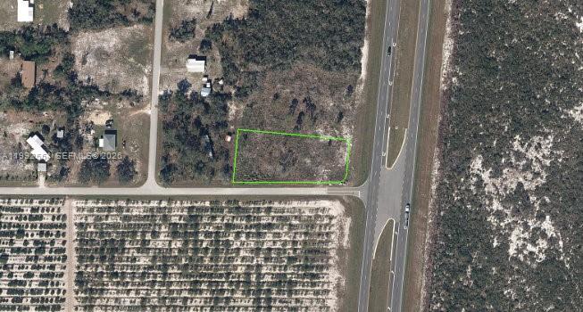 Prime commercial opportunity at 660 US 27 N in Venus! This 0.83-acre vacant lot offers exceptional visibility directly on U.S. Route 27, a high-traffic corridor ideal for attracting steady clientele.
Zoned B1, B2, and B3, the property allows for a wide range of uses including retail, office, restaurant, automotive, and more making it perfect for investors or business owners looking for flexibility.
With strong frontage, easy access, and a strategic location, this site is a rare opportunity to build in a growing commercial area with high exposure and unlimited potential.